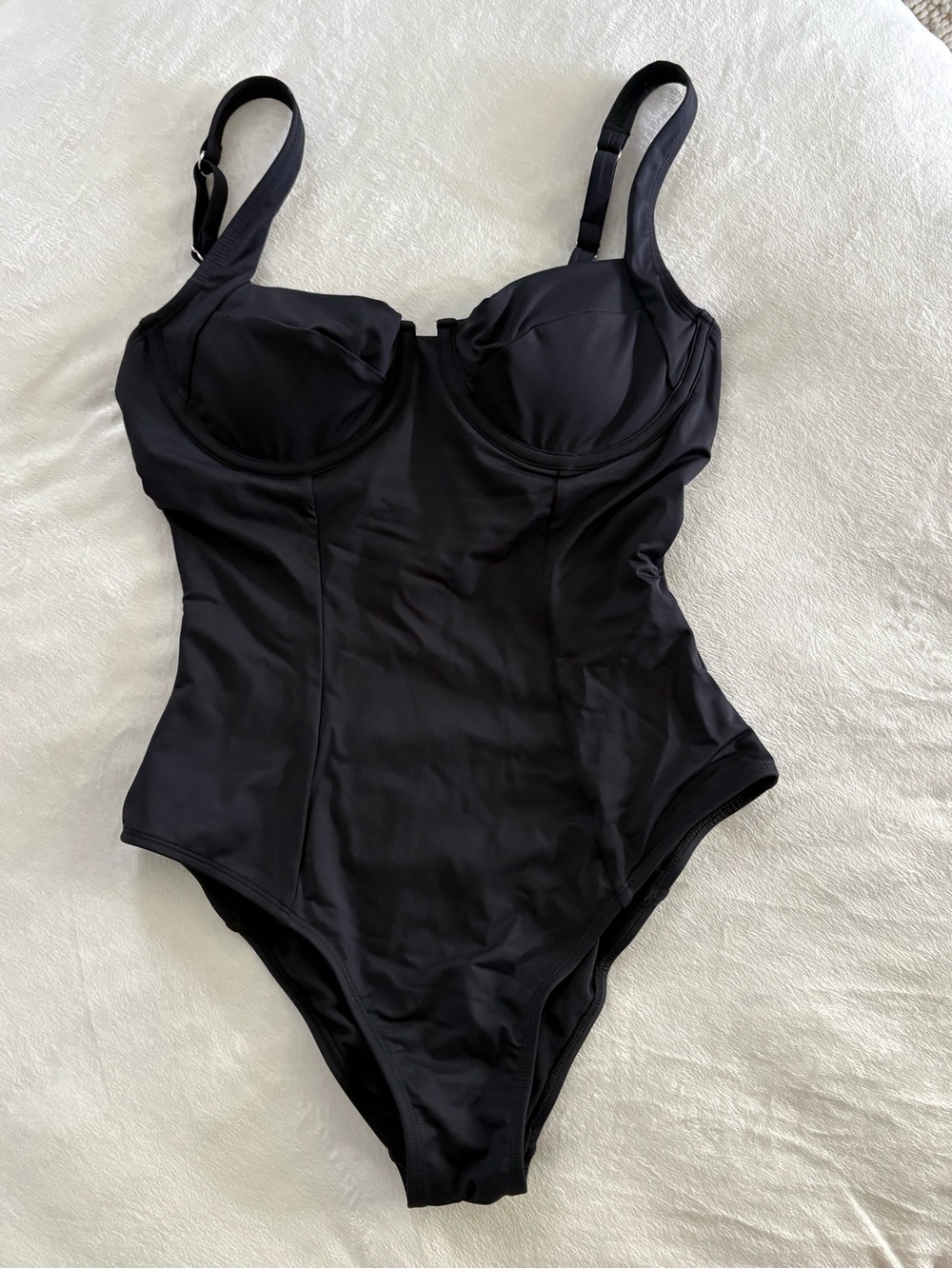 Cupshe Black Slim & Sculpt One-Piece Swimsuit